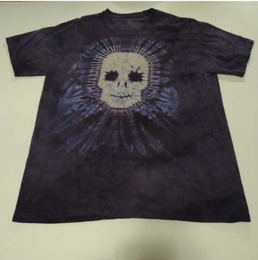 Rare* The Mountain Spooky Skull Shirt Sz XL